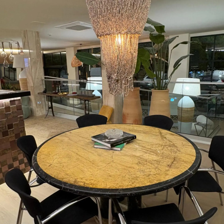Buendia Suites