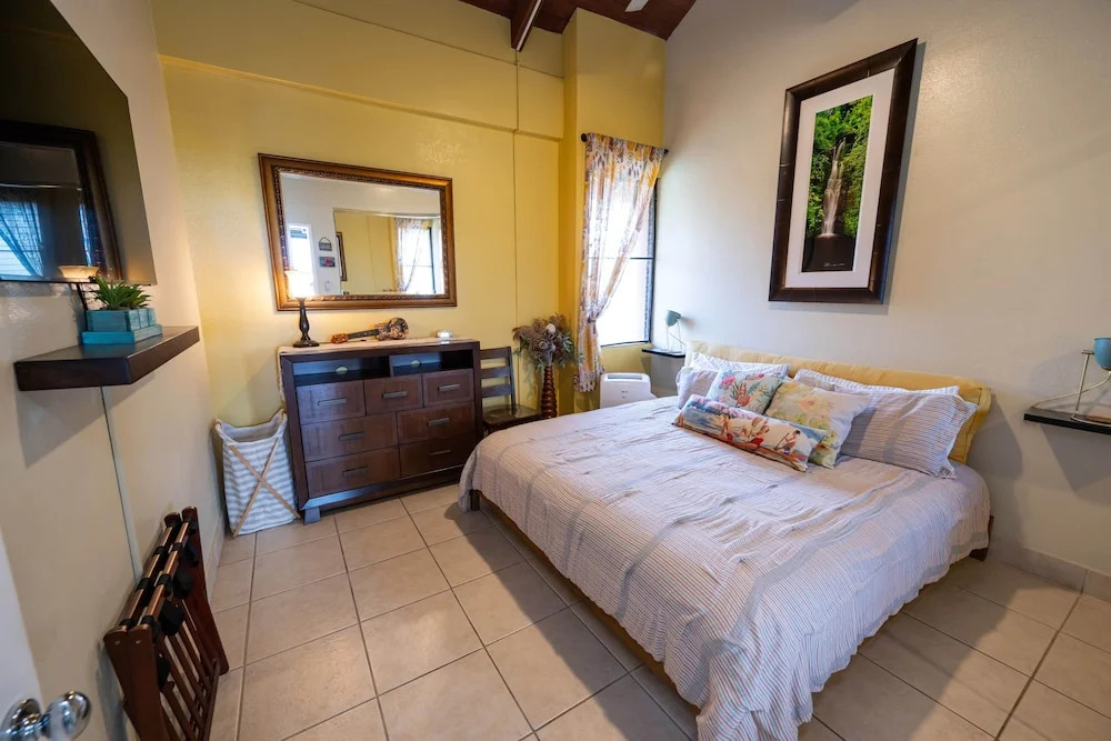 Maui Vistas #3419 2 Bedroom Condo by RedAwning