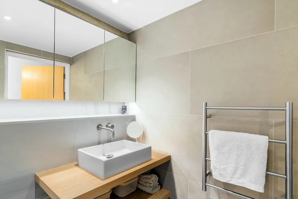 An Architectural 1 Bedroom Apartment
