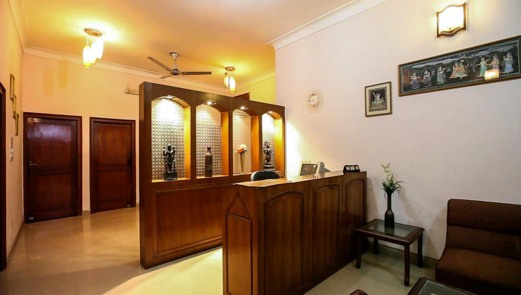 Divistha Guest House Gurgaon