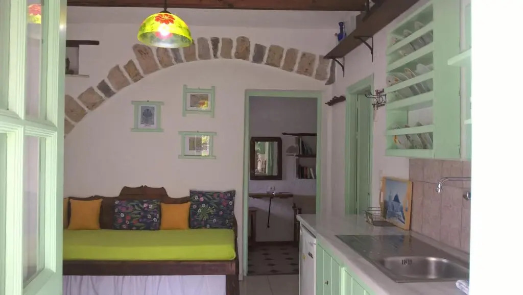 PATMOS Mathios Studios- apartments