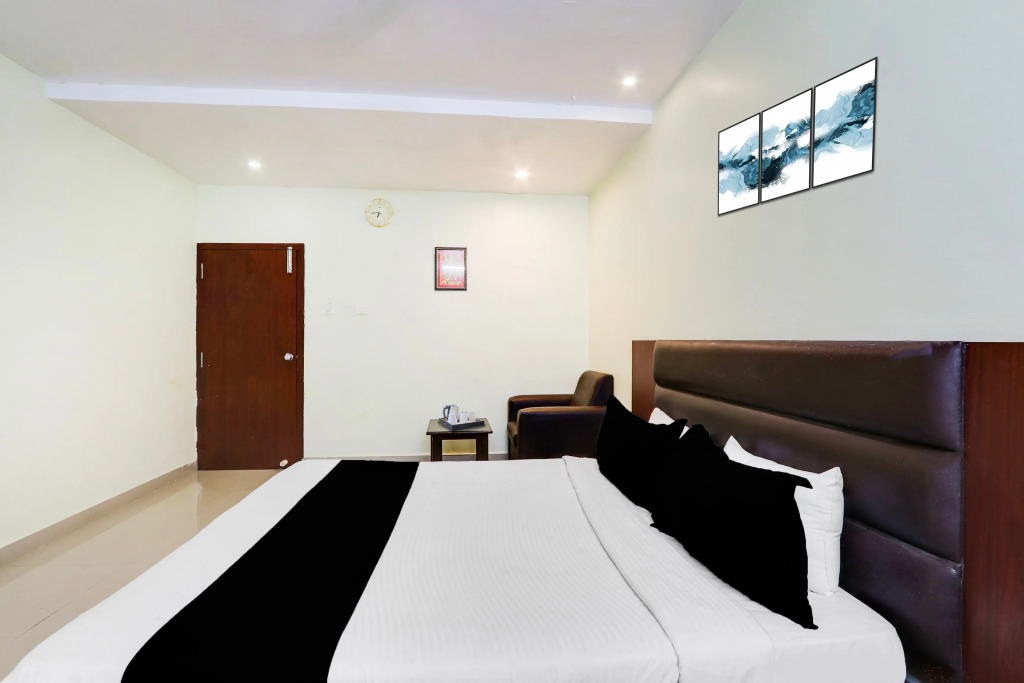 Townhouse Dwarka Nagar Near Ramatalkies