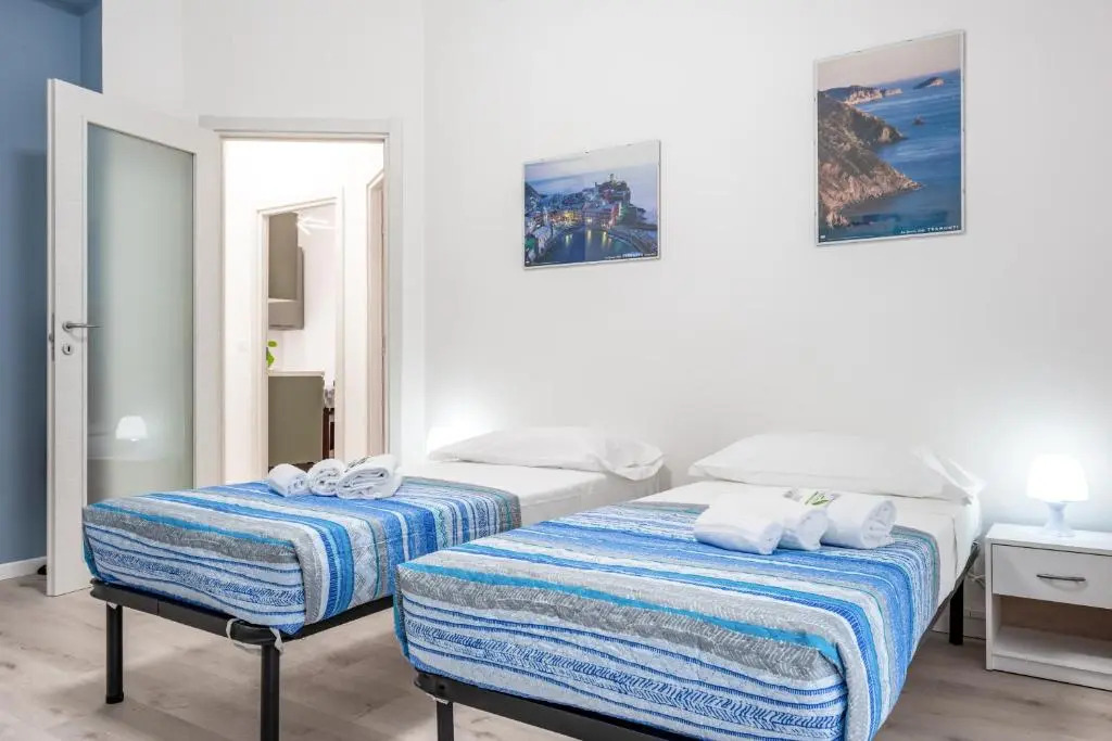 New Apt! 1km From Central Station 'La Spezia'