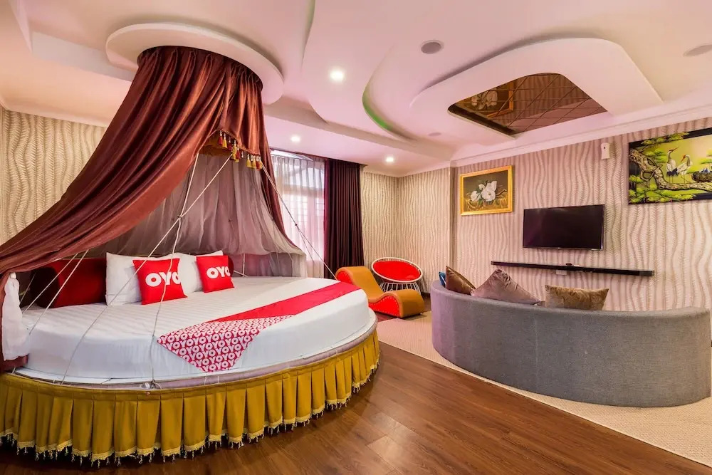 OYO 1108 Iboss Hotel
