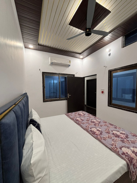 Suryavanshi Guest House