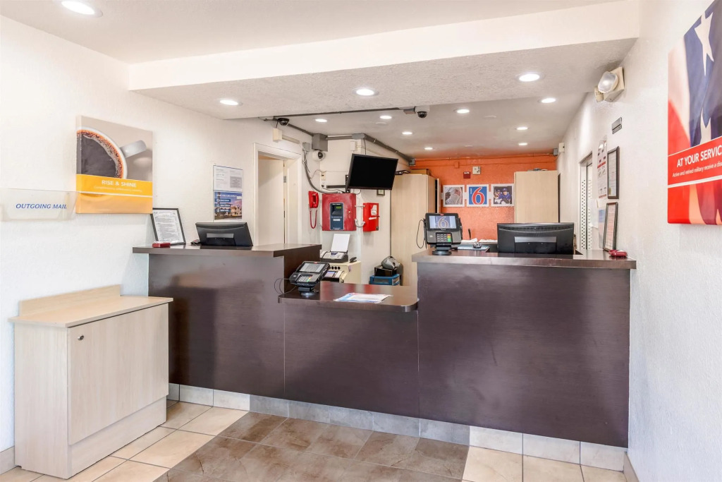 Motel 6-Columbus, GA