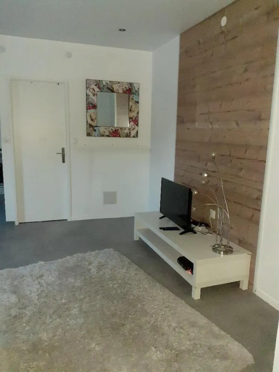 Apartment With one Bedroom in Schiltigheim, With Wifi