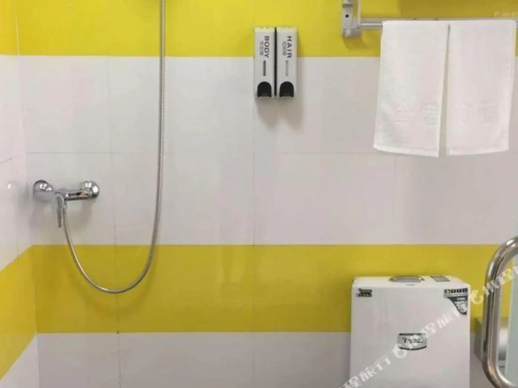 Jingang Business Hotel (Huaibei Railway Station Branch)