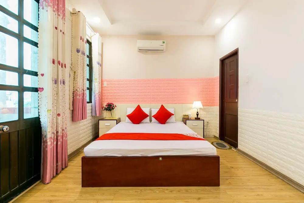 Habana Hotel by OYO Rooms