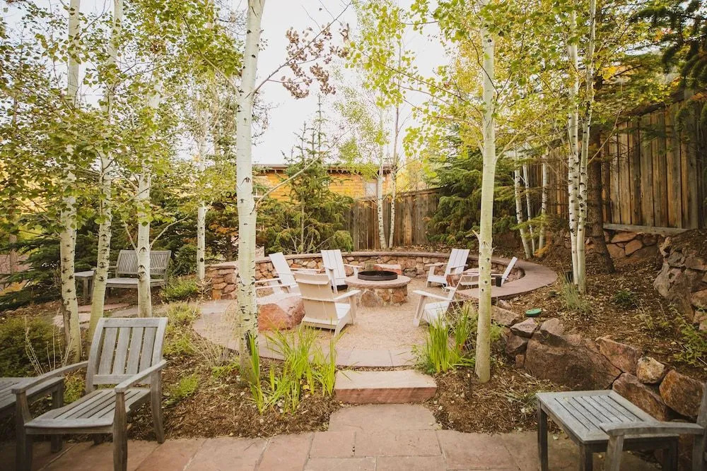 The Outlook Lodge