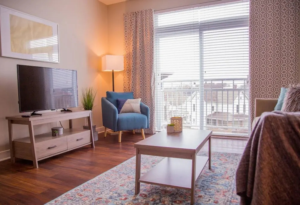 Adorable 1BR in Arts and Music District