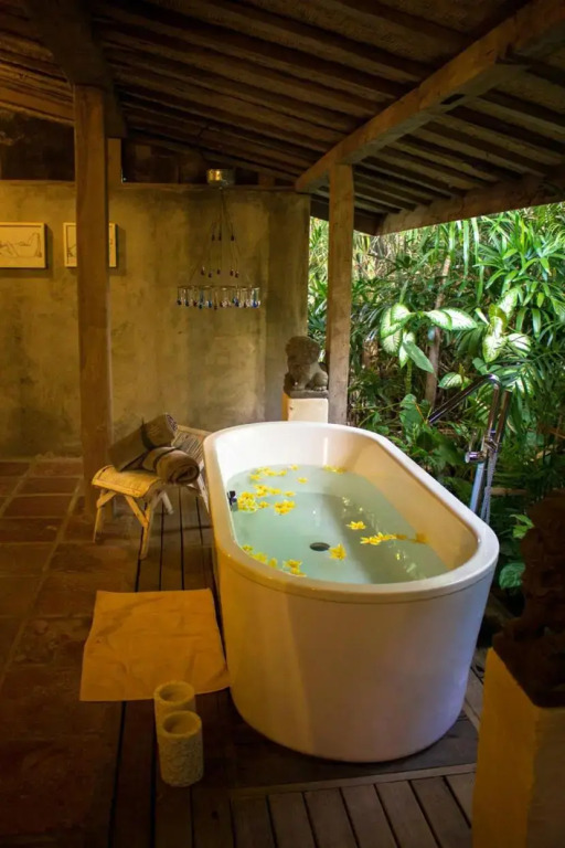 WAHYU Joglo Seminyak Lux