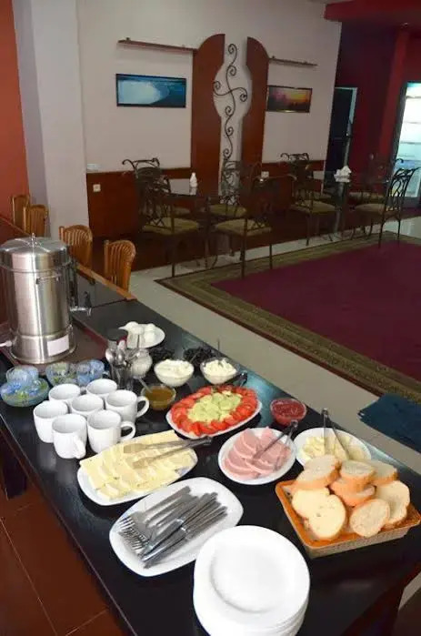 G-Bakuri Hotel