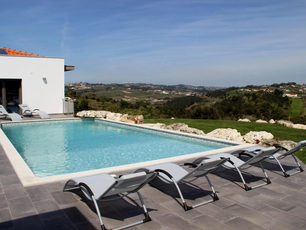Spacious Villa in Salir de Mato with Private Pool, Terrace