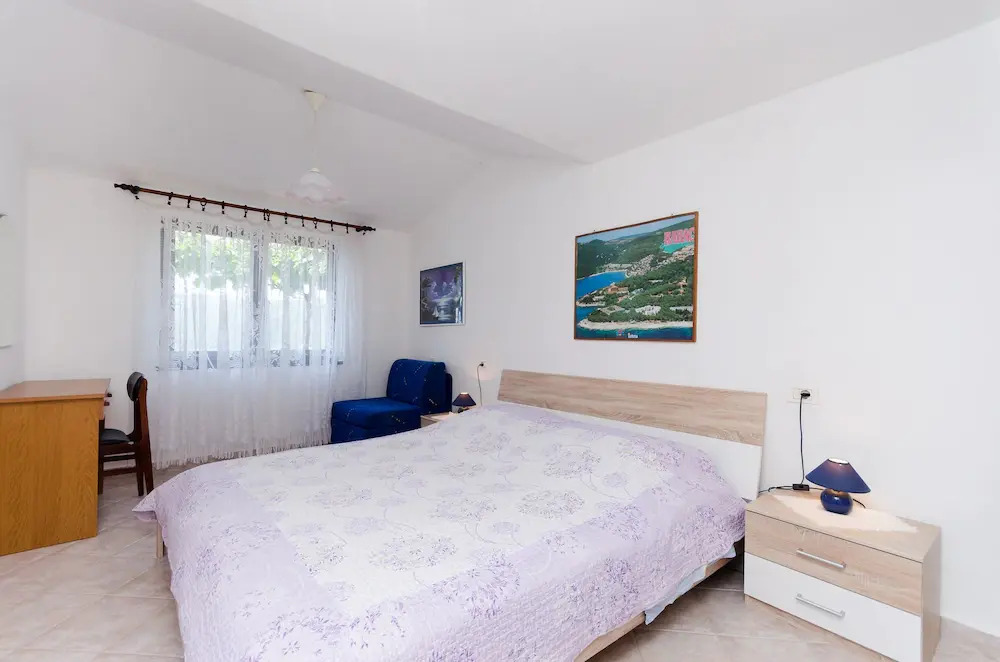 Apartments Mandica