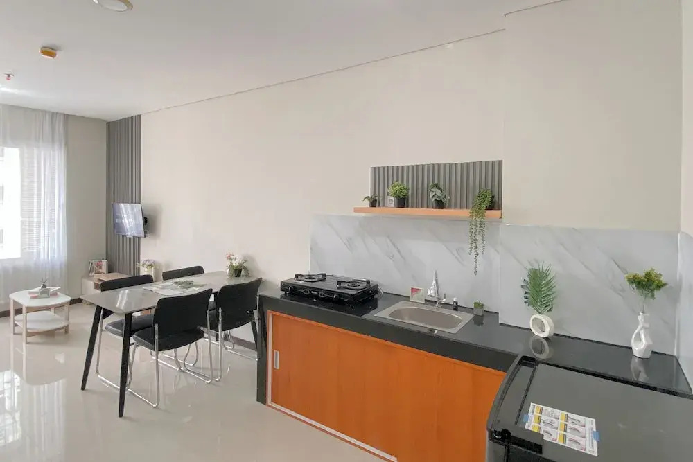 Well Designed 2Br At Nifarro Park Apartment