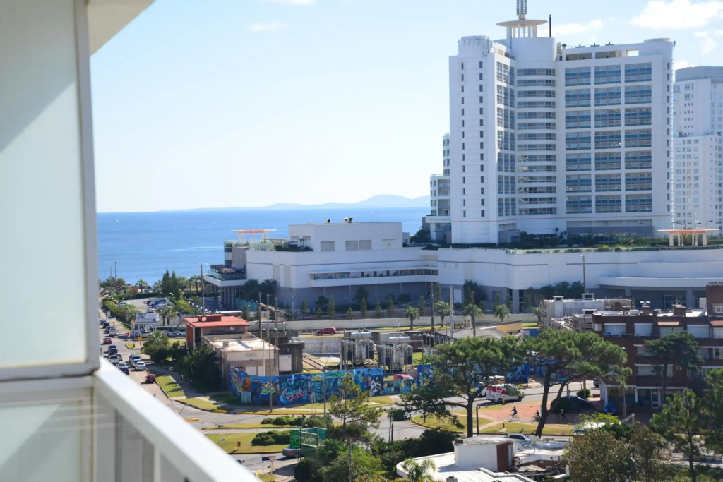Long Beach, Parada 3