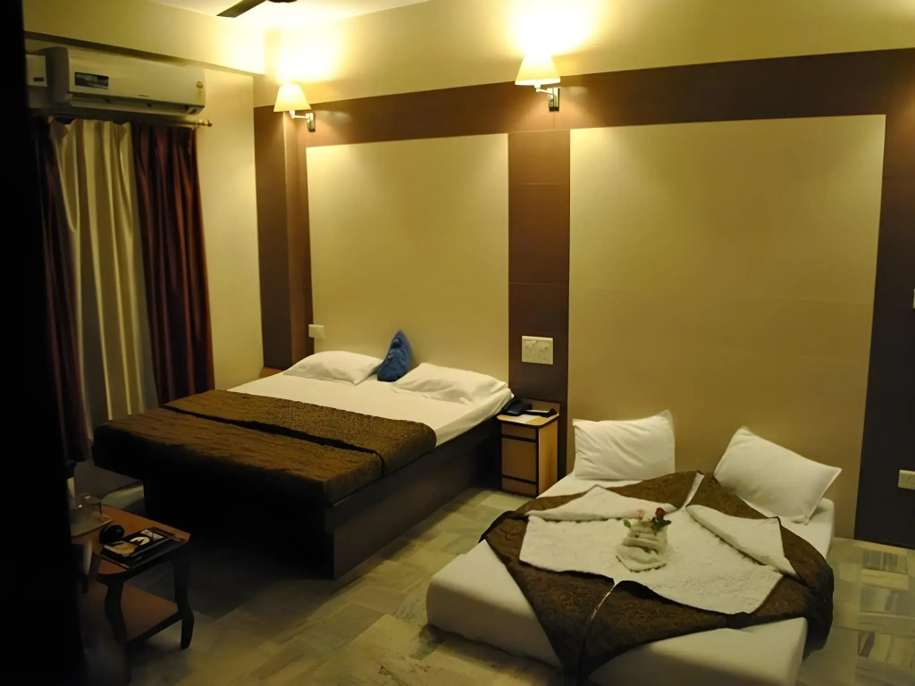 Hotel Golden Deluxe