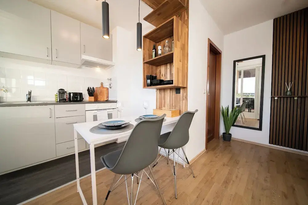 Favorite Stays - Neuss Furth