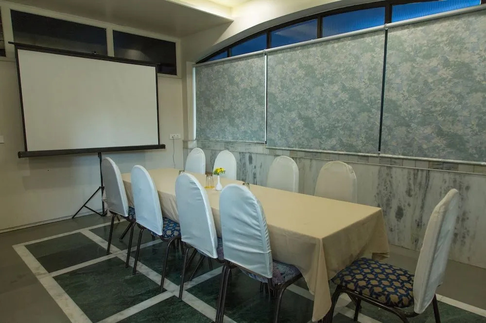 JK Rooms 137 Majestic Annexe