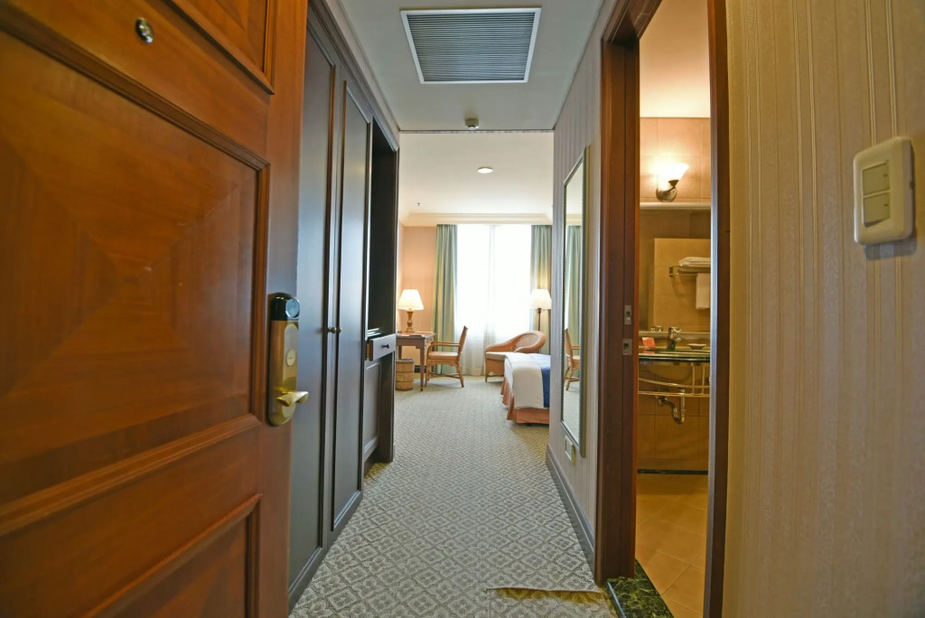 Wei-Yat Grand Hotel