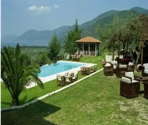 Hotel Yades
