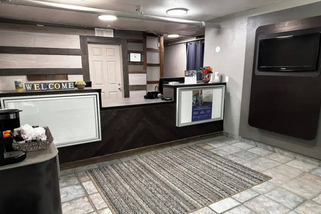 Studio City Suites, A Travelodge By Wyndham
