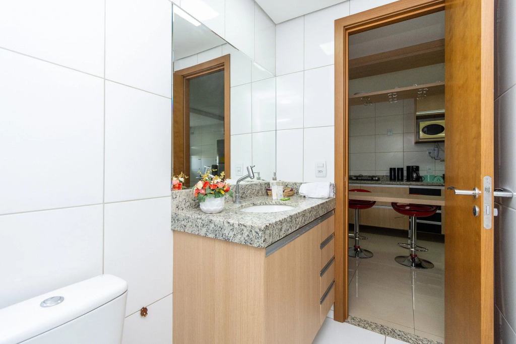 Flat Com Linda Vista De Goiânia   Th1410