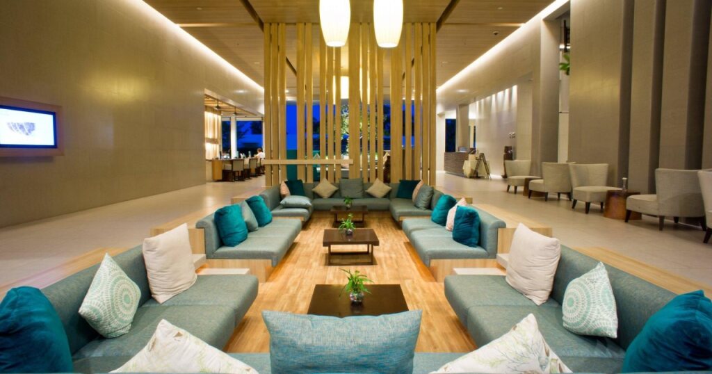 Le Meridien Phuket Mai Khao Beach Resort