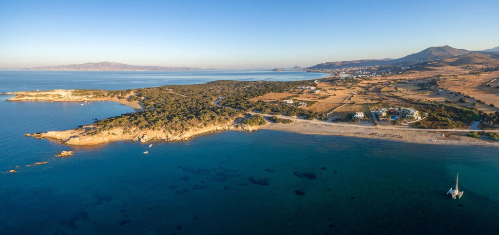 Finikas Hotel