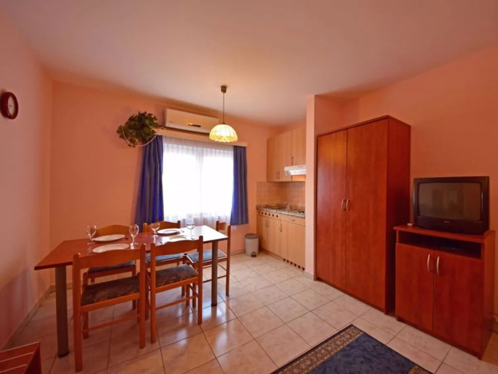 Apartment Delfin Karlobag