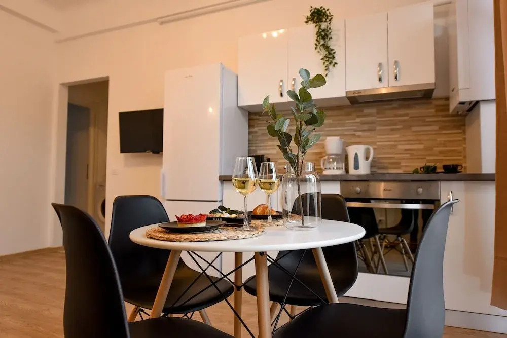 Homey - Strada Armeneasca 10
