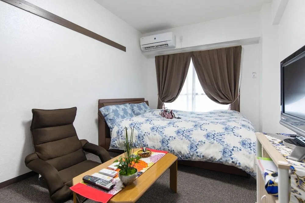 Tatsuya house 402