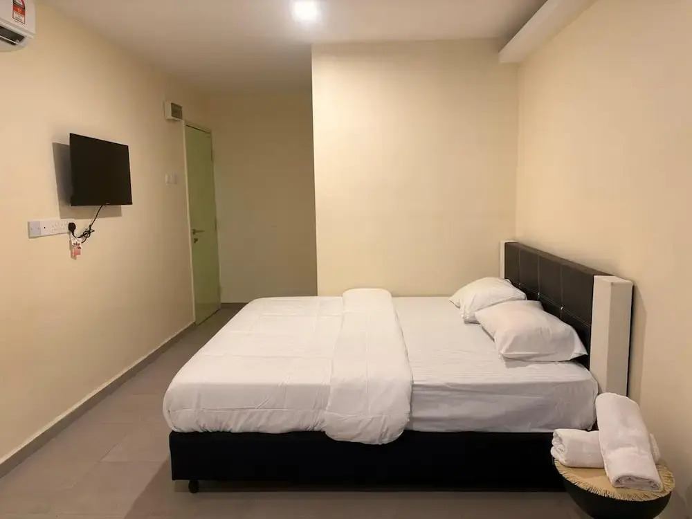 Aman Inn Hotel