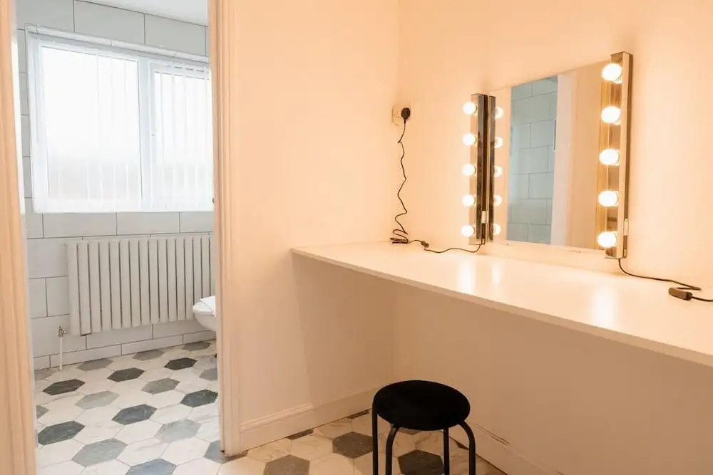 Convenient Wirral Retreat