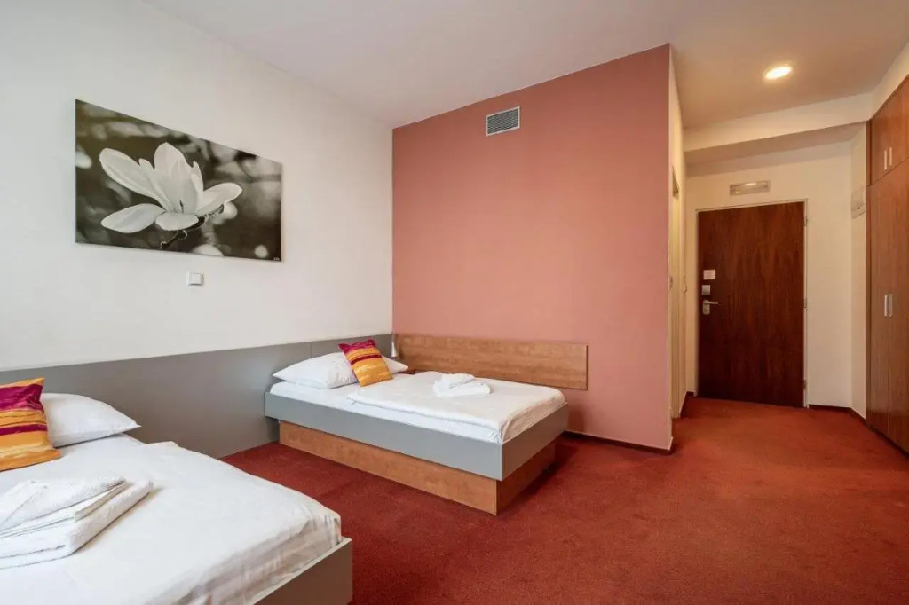 Hotel Ruby Blue