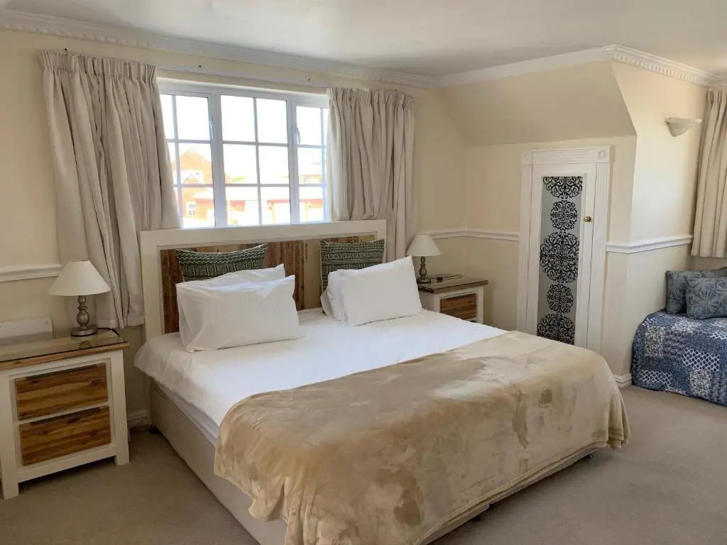 Birkenhead Manor