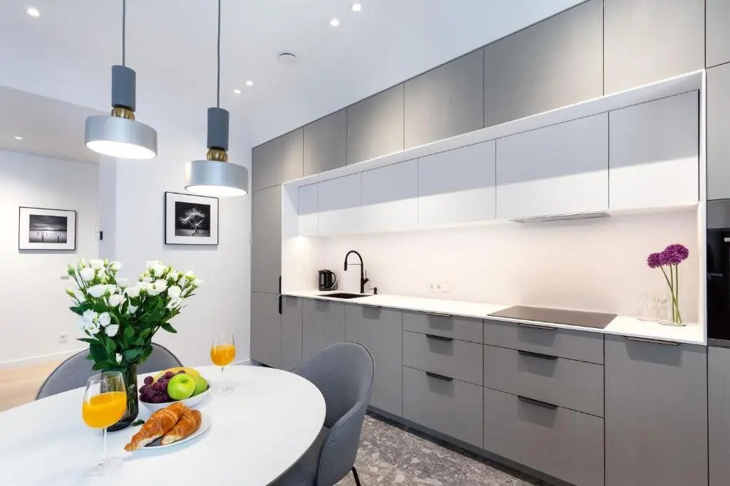#stayhere - Brand New & Ultra Modern 1BDR Upscale Neighbourhood Paupys