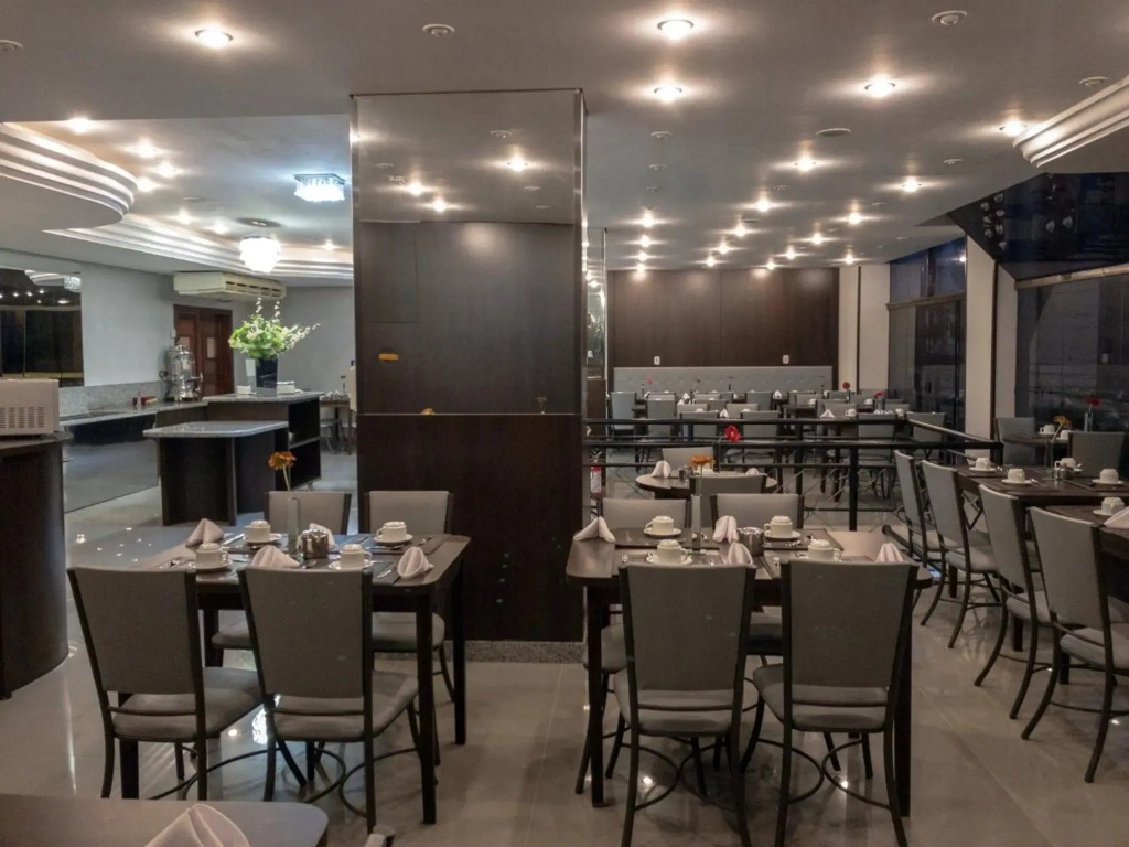 Hotel Lang Palace - Fica no Centro da Cidade