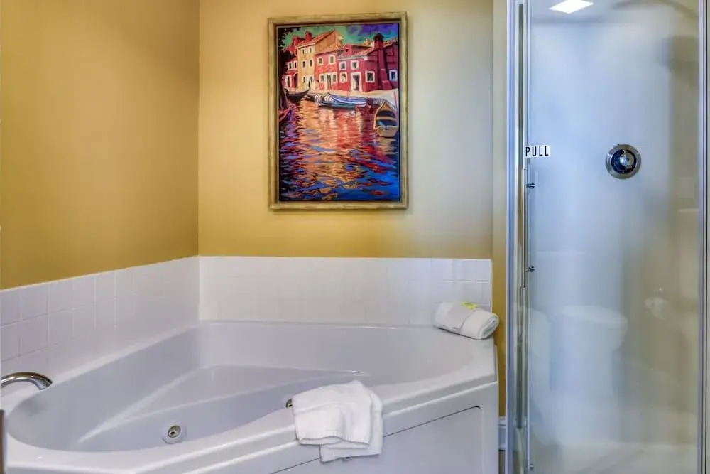 Lighthouse Unit 605 2 Bedrooms 2 Bathrooms Condo