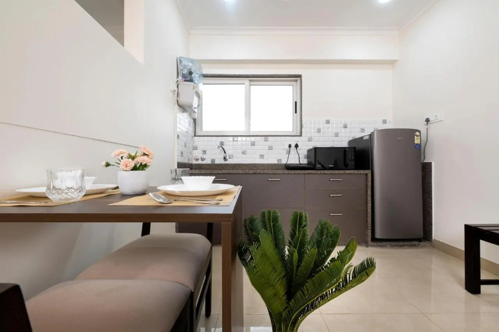 Palm Stay - Studios & Rooms