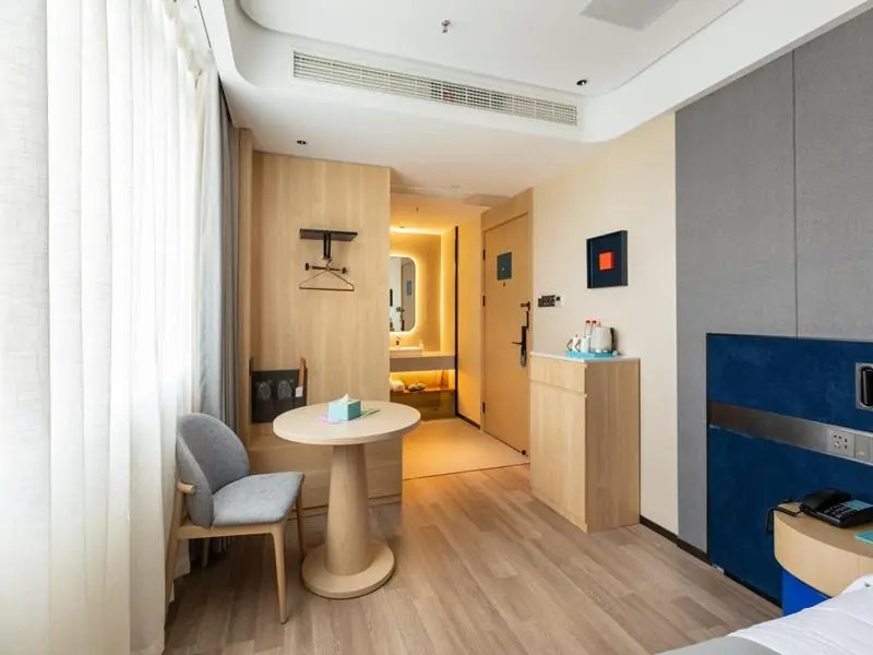 Shanghai Songjiang Sheshan LanOuShangPin Hotel