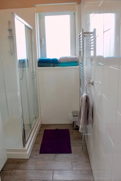 2 Bedroom Flat In Leafy Morningside