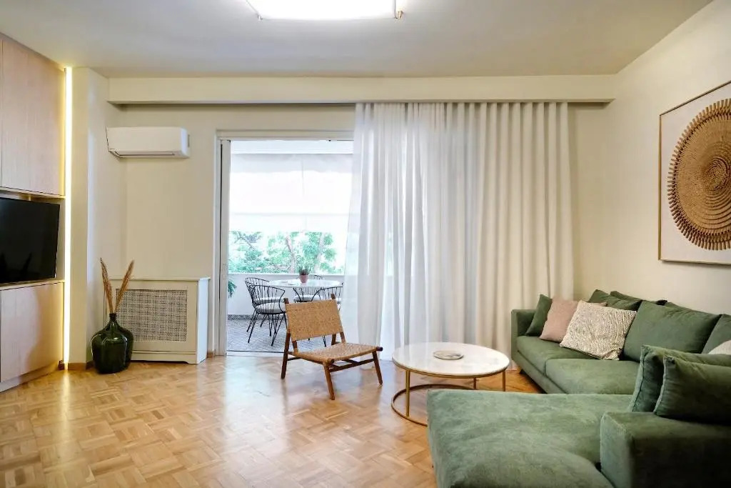 The Fancy Philosopher Apartment