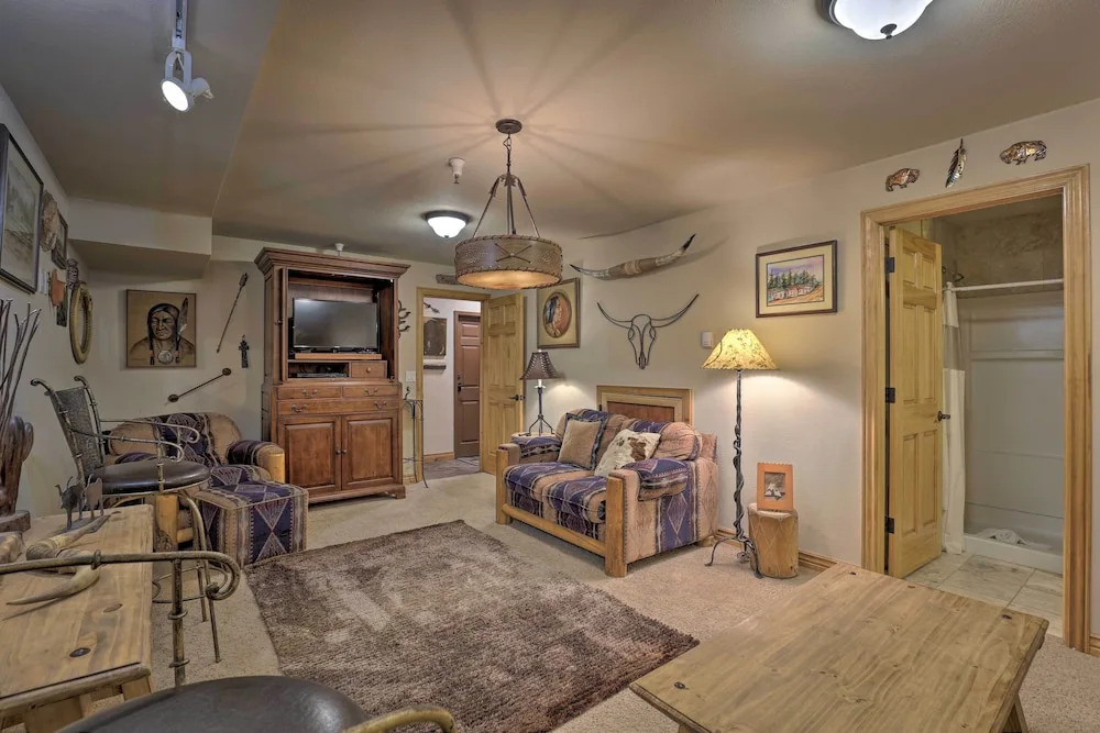 Large Deck + Stunning Views: Mtn Condo in Frisco!
