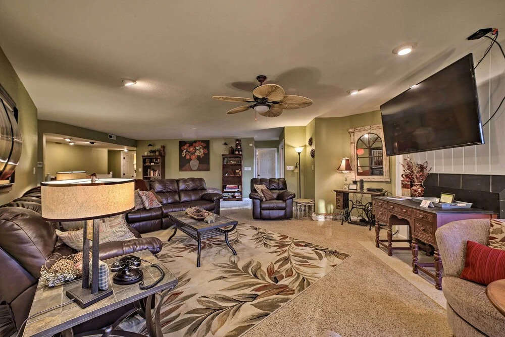 Lakefront Retreat w/ Dock & Beach: 2 Miles to Golf
