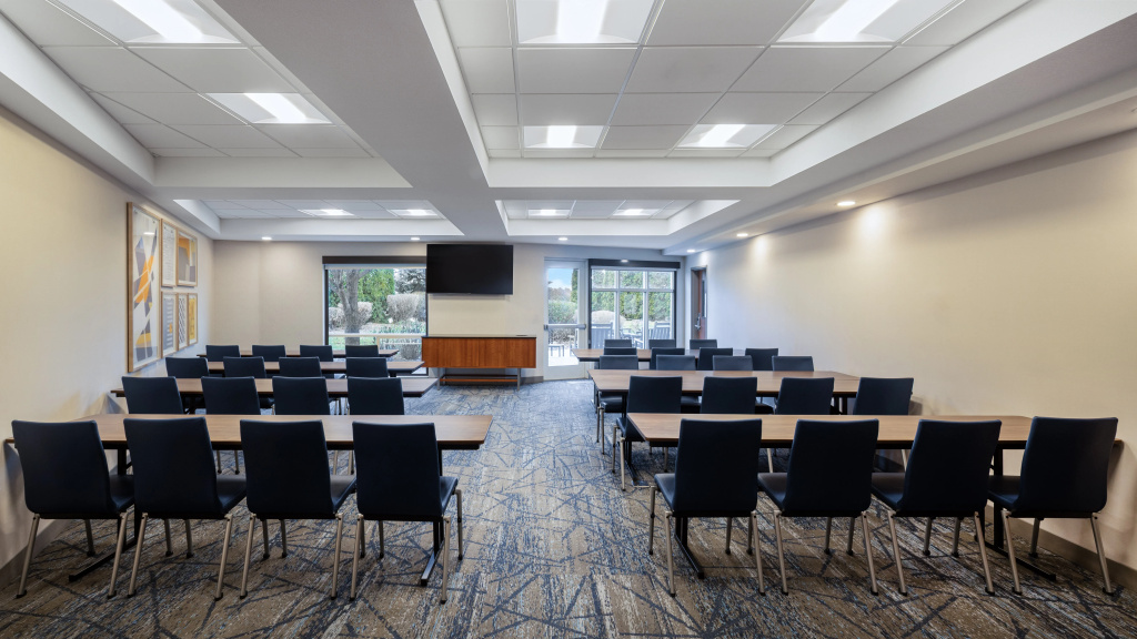 Holiday Inn Express & Suites Nampa - Idaho Center by IHG
