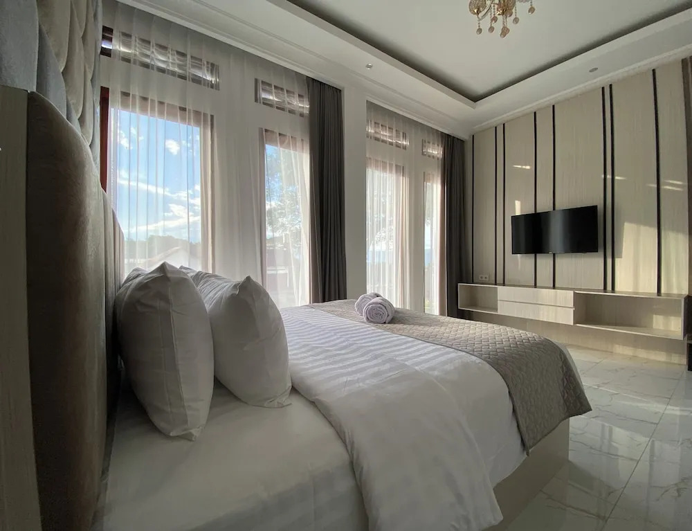 Toba Retreat Mansion And Villas