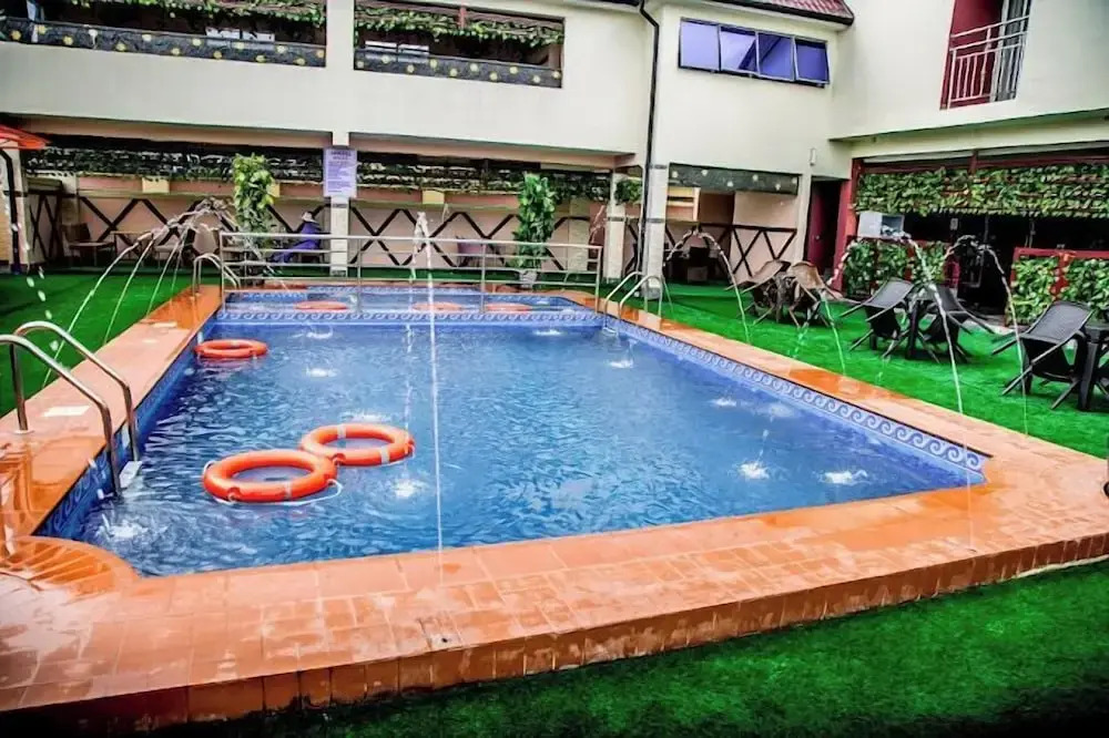 Villa Hilton  Hotels and Apartments
