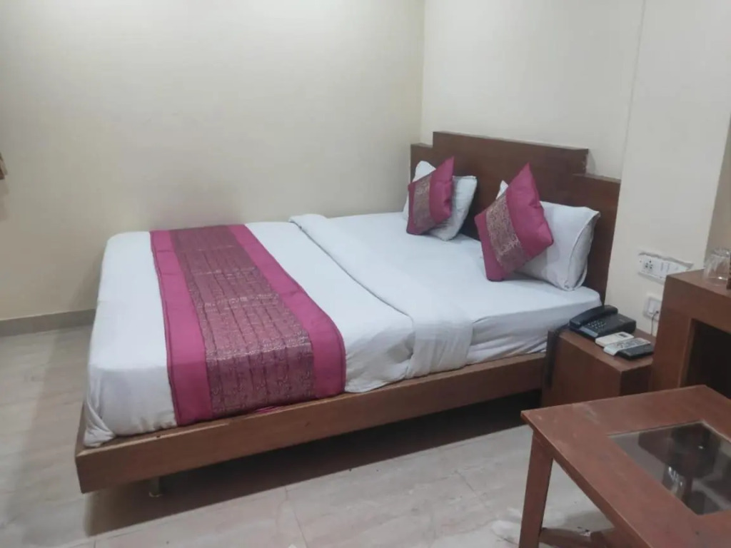 Hotel Royal Residency Dx